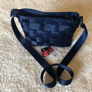 Harveys Original Seatbelt Bag Little Messenger